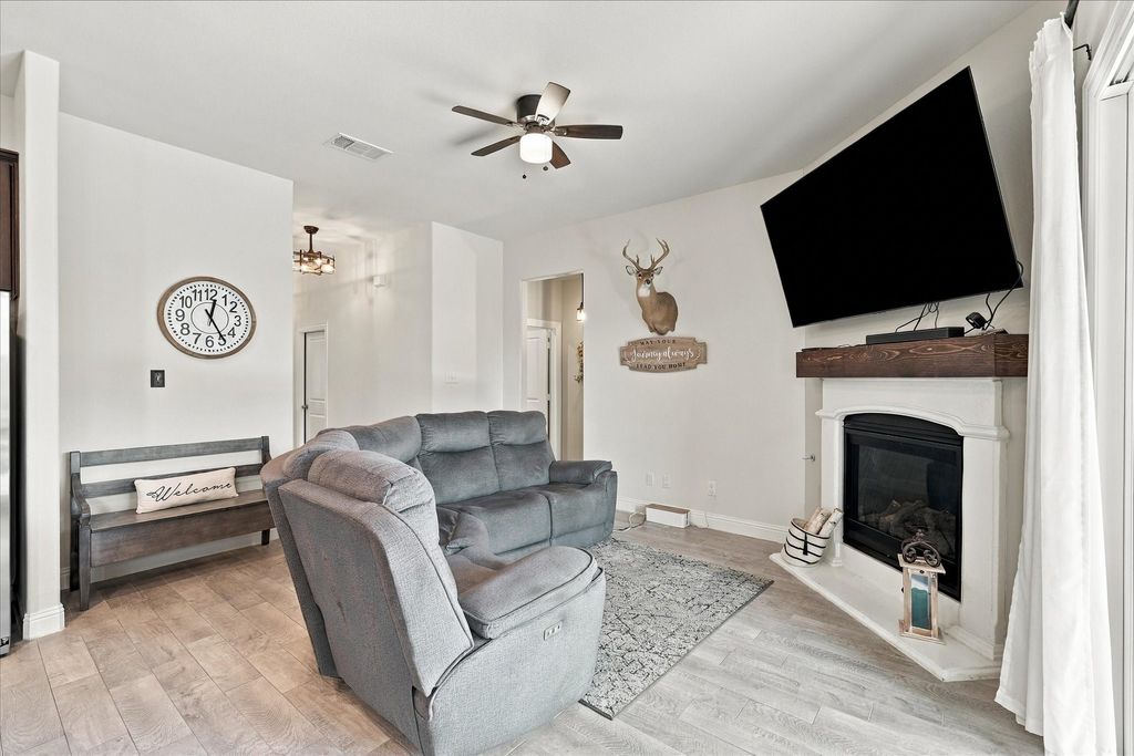 11404 Culberson Drive, Aubrey, TX 76227 — photo 5
