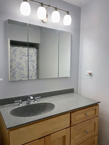 2546 Laurel Lane, Wilmette, IL 60091