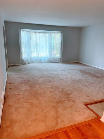 2546 Laurel Lane, Wilmette, IL 60091