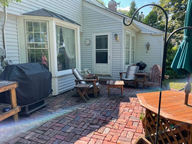 2546 Laurel Lane, Wilmette, IL 60091