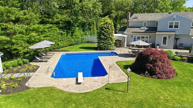 9 Vannina Place, Huntington, NY 11743