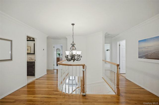 9 Vannina Place, Huntington, NY 11743