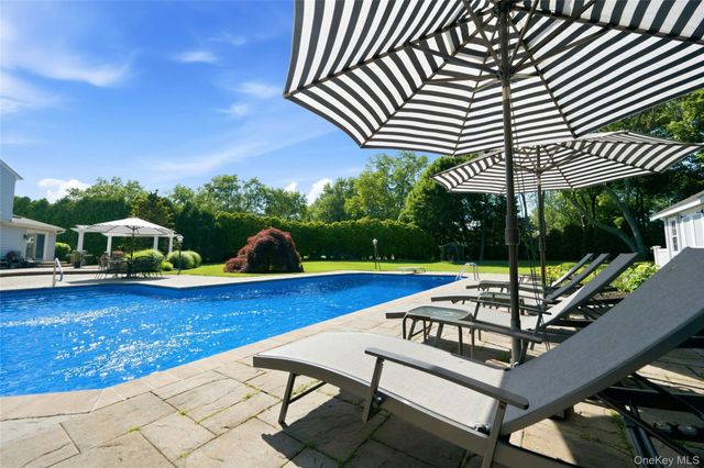 9 Vannina Place, Huntington, NY 11743