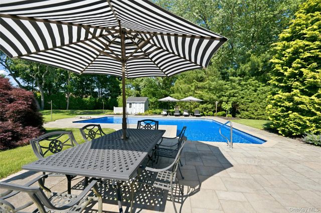 9 Vannina Place, Huntington, NY 11743