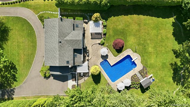 9 Vannina Place, Huntington, NY 11743