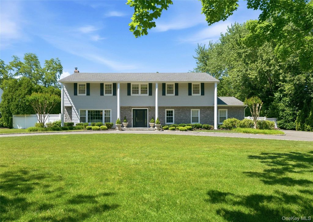 9 Vannina Place, Huntington, NY 11743