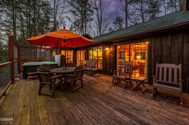 503 Eagle Trail, Gatlinburg, TN 37738