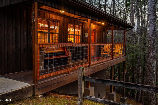 503 Eagle Trail, Gatlinburg, TN 37738
