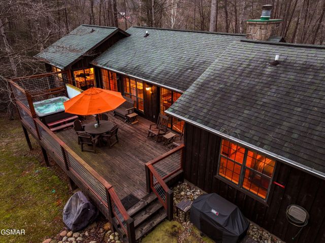 503 Eagle Trail, Gatlinburg, TN 37738