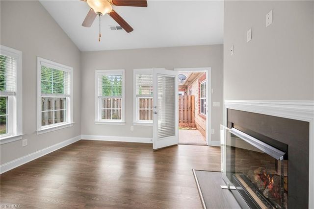 2934 York Place Drive, Walkertown, NC 27051