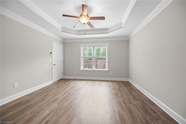 2934 York Place Drive, Walkertown, NC 27051