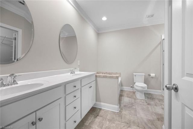 2934 York Place Drive, Walkertown, NC 27051