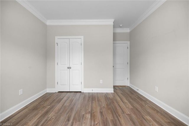 2934 York Place Drive, Walkertown, NC 27051