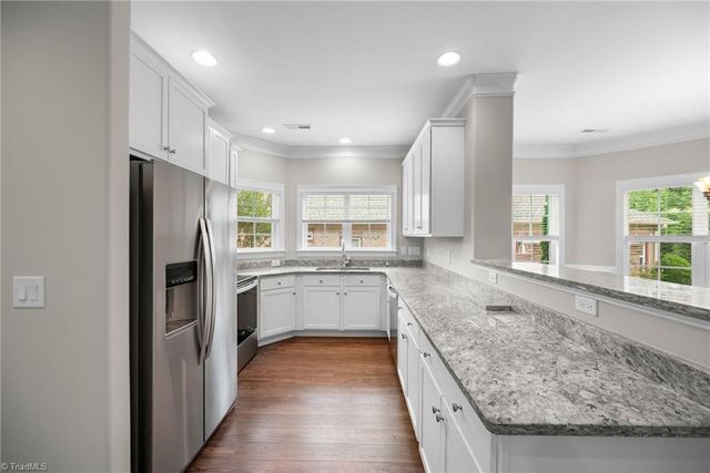2934 York Place Drive, Walkertown, NC 27051