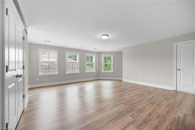 2934 York Place Drive, Walkertown, NC 27051