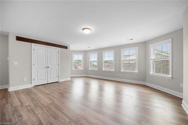 2934 York Place Drive, Walkertown, NC 27051