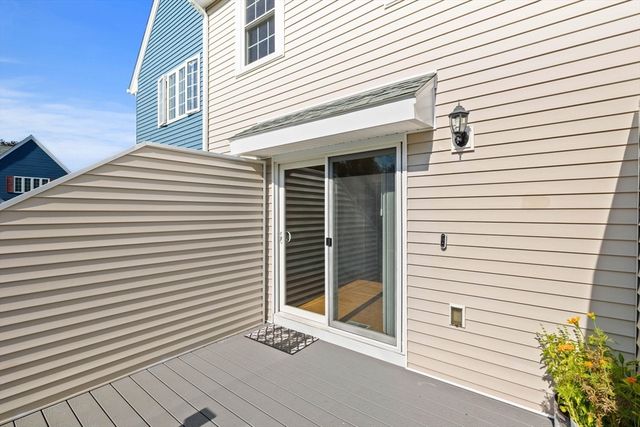 17 Fernwood Dr G, Leominster, MA 01453