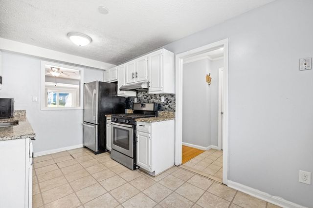 17 Fernwood Dr G, Leominster, MA 01453