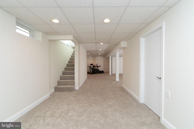151 PINE AVE, West Berlin, NJ 08091