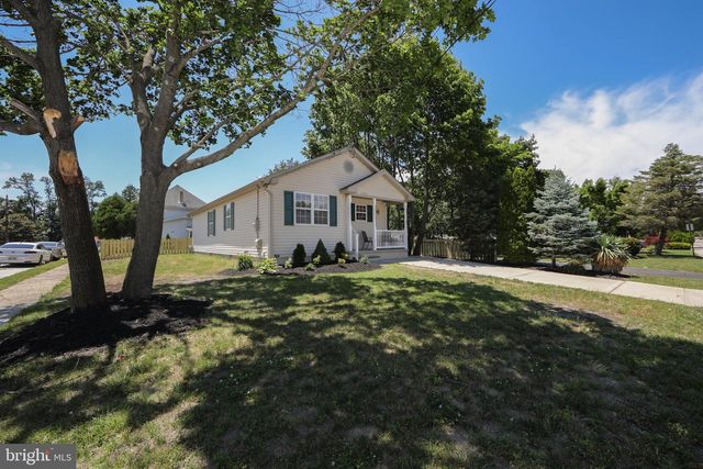 151 PINE AVE, West Berlin, NJ 08091