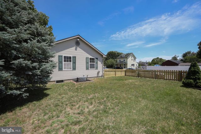 151 PINE AVE, West Berlin, NJ 08091