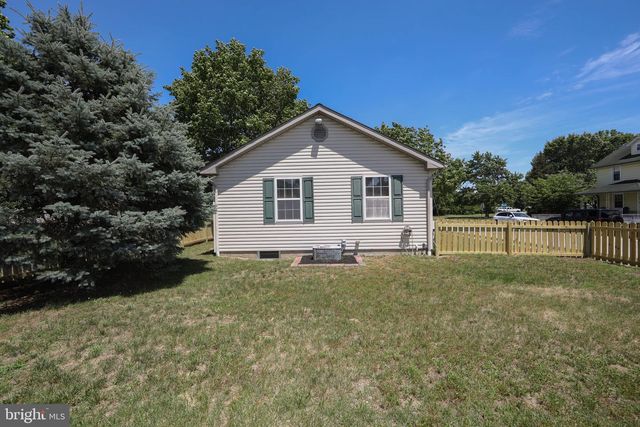 151 PINE AVE, West Berlin, NJ 08091