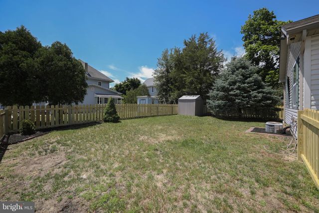 151 PINE AVE, West Berlin, NJ 08091