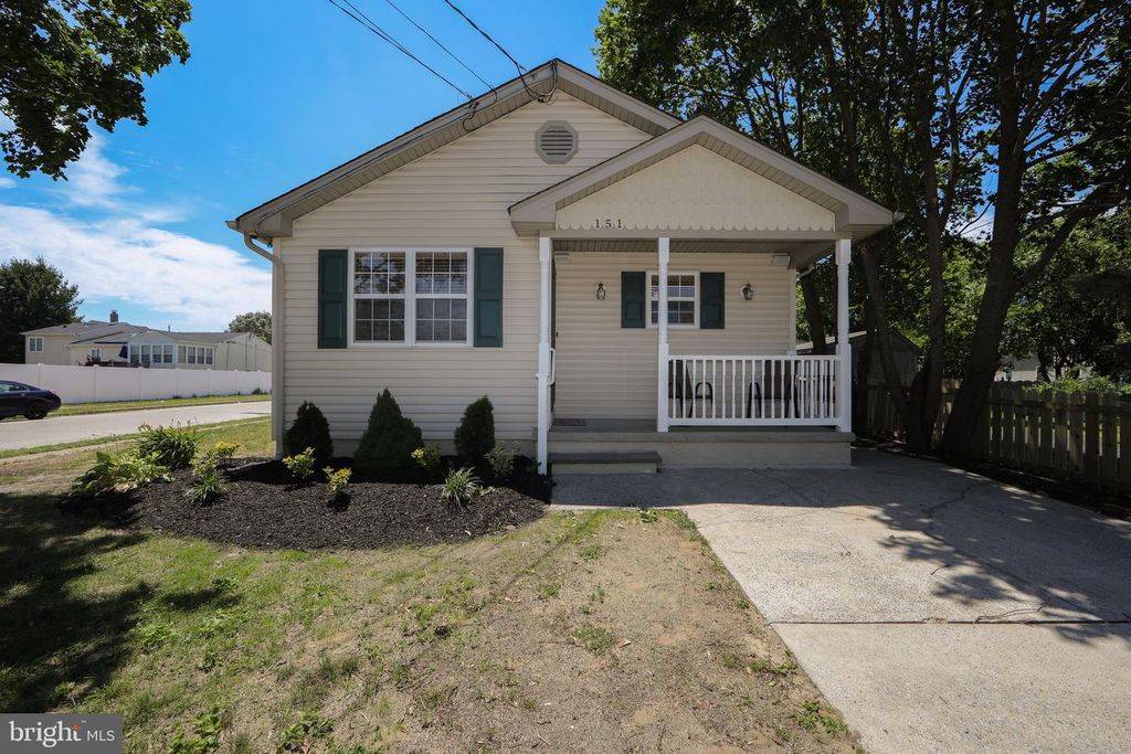151 PINE AVE, West Berlin, NJ 08091