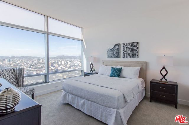 900 W Olympic Boulevard 31F, Los Angeles, CA 90015