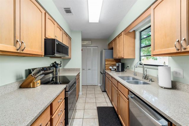6502 NW 27TH TERRACE, Gainesville, FL 32653