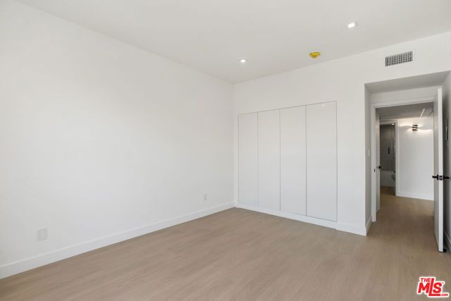 10630 Wilkins Avenue 301, West Los Angeles (los Angeles), CA 90024