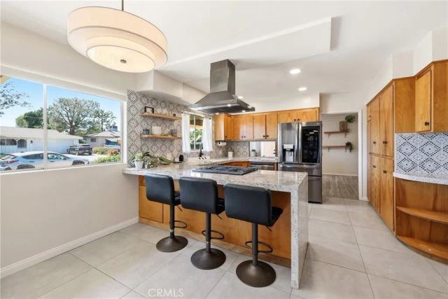 933 N Pine, Rialto, CA 92376