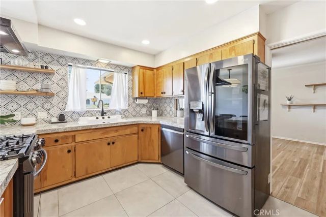 933 N Pine, Rialto, CA 92376
