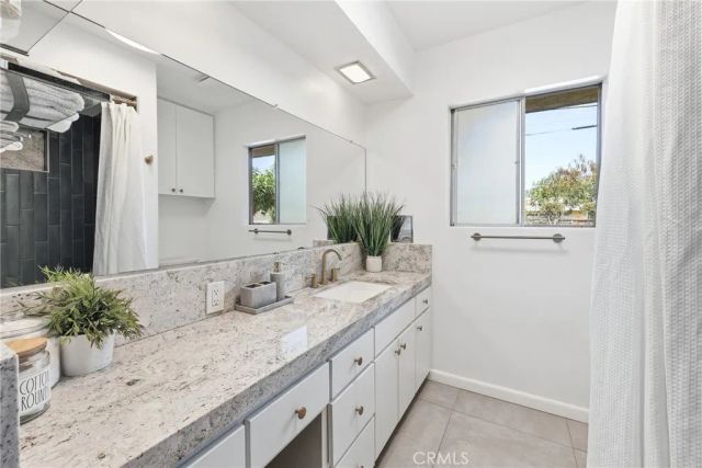 933 N Pine, Rialto, CA 92376