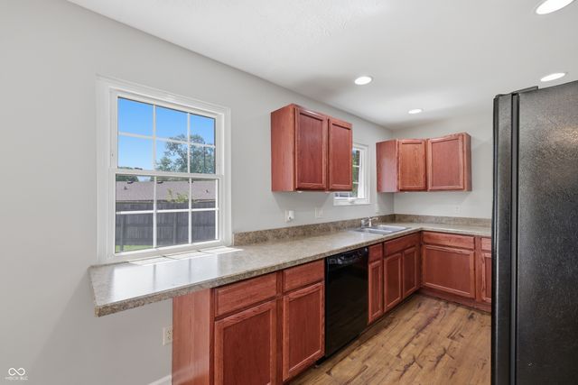 8552 W Brookfield Street, Fairland, IN 46126