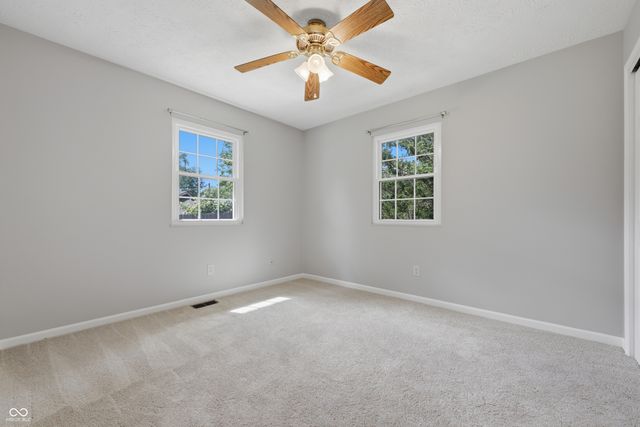8552 W Brookfield Street, Fairland, IN 46126