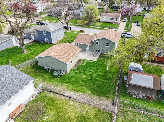4020 Briarcliff Drive, Des Moines, IA 50317