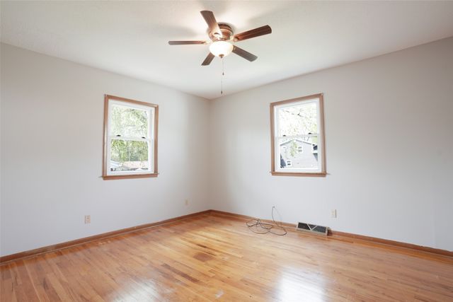 4020 Briarcliff Drive, Des Moines, IA 50317