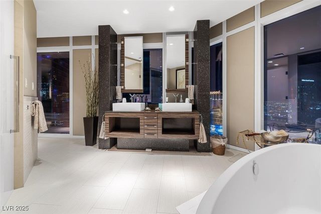 3750 Las Vegas Boulevard 2608, Las Vegas, NV 89158