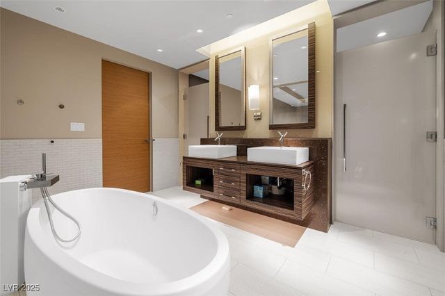 3750 Las Vegas Boulevard 2608, Las Vegas, NV 89158