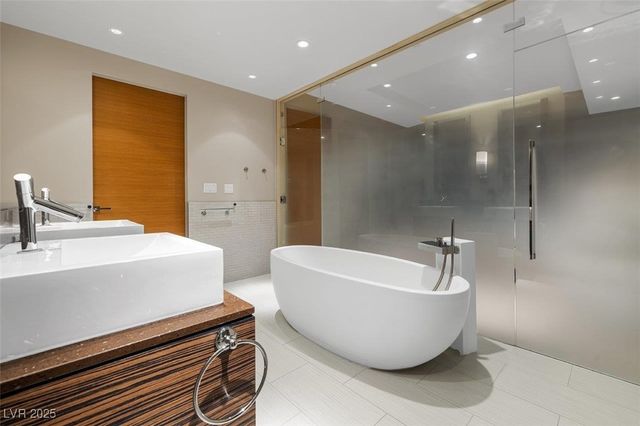 3750 Las Vegas Boulevard 2608, Las Vegas, NV 89158