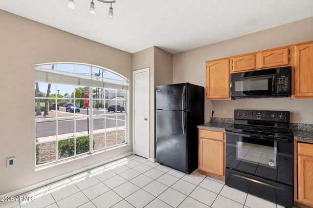 1146 N GRANADA Drive, Chandler, AZ 85226