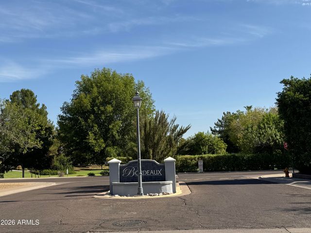 1146 N GRANADA Drive, Chandler, AZ 85226
