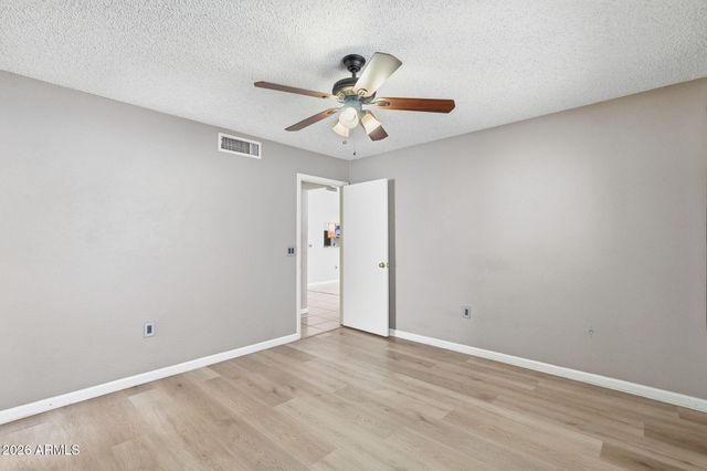 1146 N GRANADA Drive, Chandler, AZ 85226