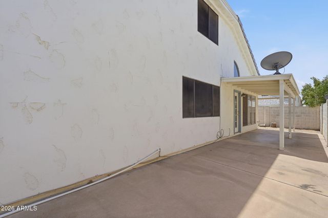 1146 N GRANADA Drive, Chandler, AZ 85226