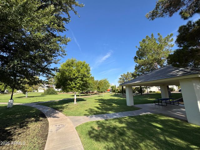 1146 N GRANADA Drive, Chandler, AZ 85226