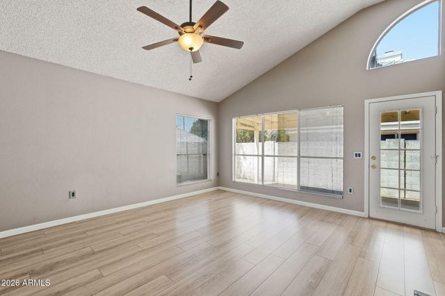 1146 N GRANADA Drive, Chandler, AZ 85226