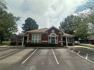 4462 Bretton NW Court, Acworth, GA 30101