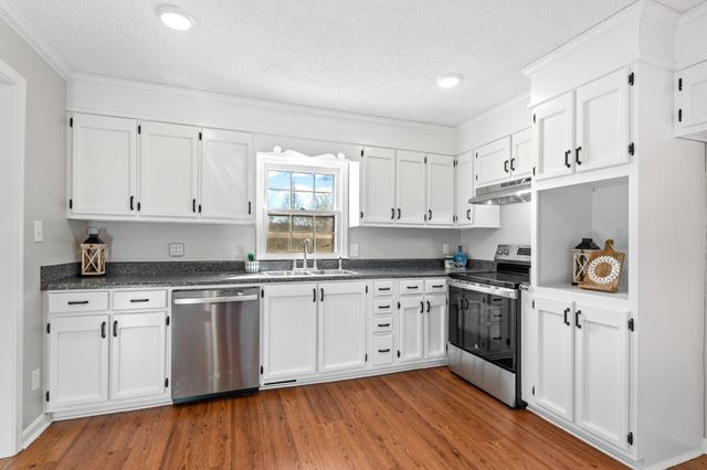 731 Maynard Ln, Columbia, TN 38401