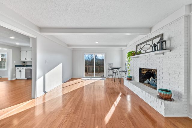 731 Maynard Ln, Columbia, TN 38401